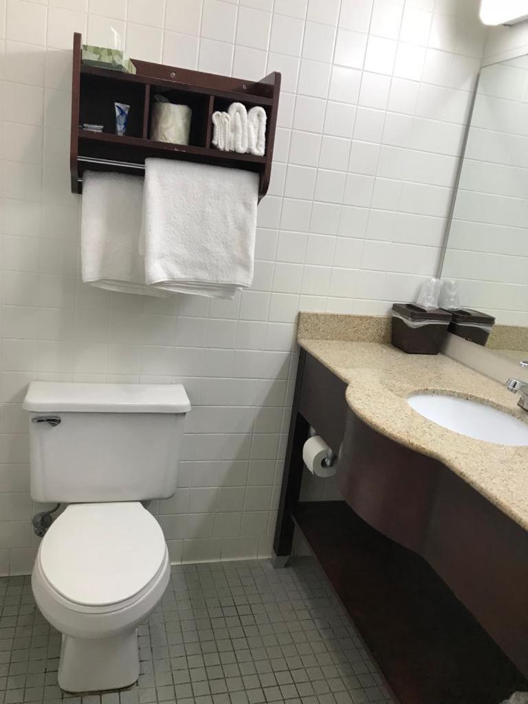 Cci Express Inn 中心城市 外观 照片