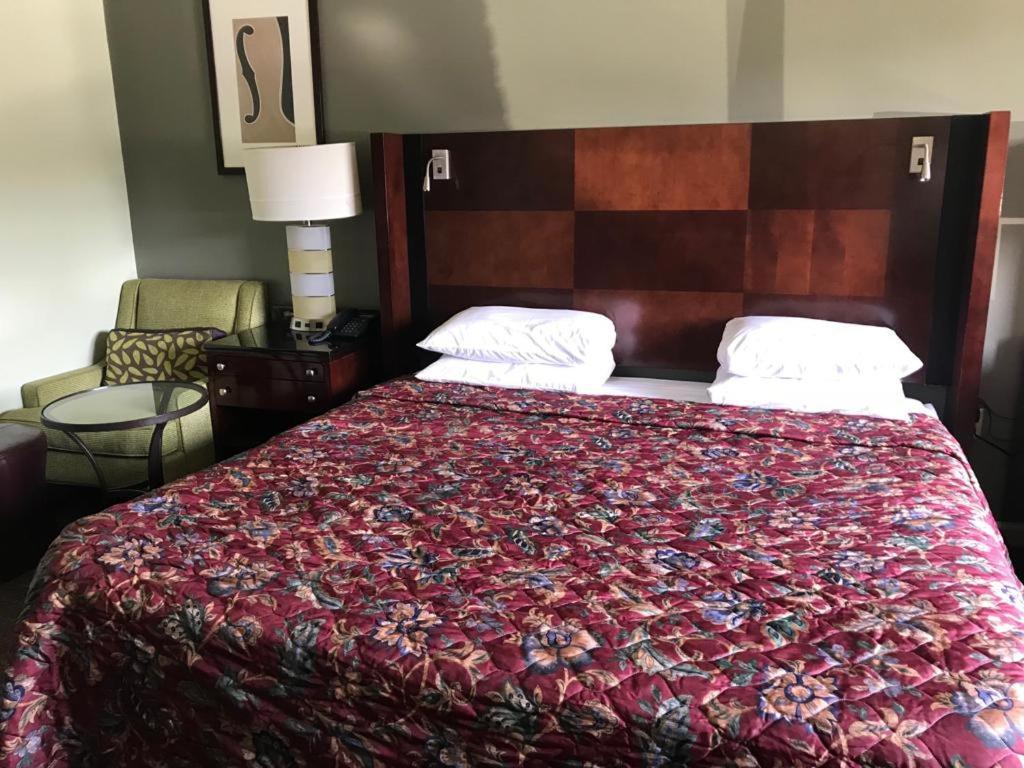 Cci Express Inn 中心城市 外观 照片